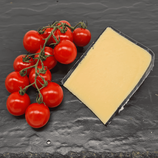 Snowdonia Cheddar Cheese - thewelshproducestall